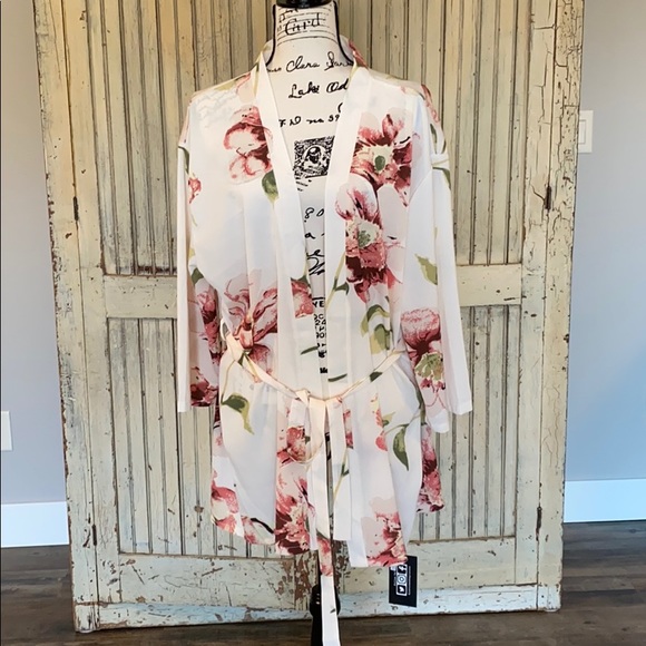 Tops - Floral Kimono